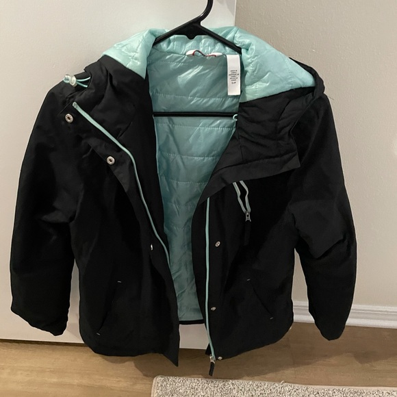 Winter coat - Picture 2 of 4